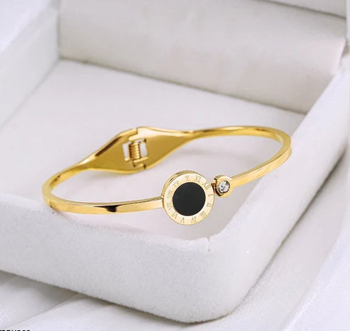 Round Clock Bracelet with Synthetic Stone – Golden Plated