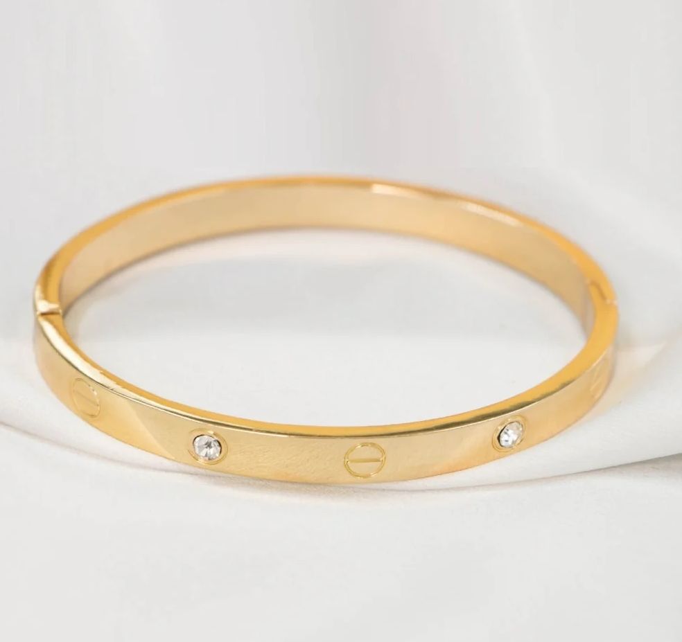 Golden Hand Bracelet with Stone – Elegant, Durable, and Openable