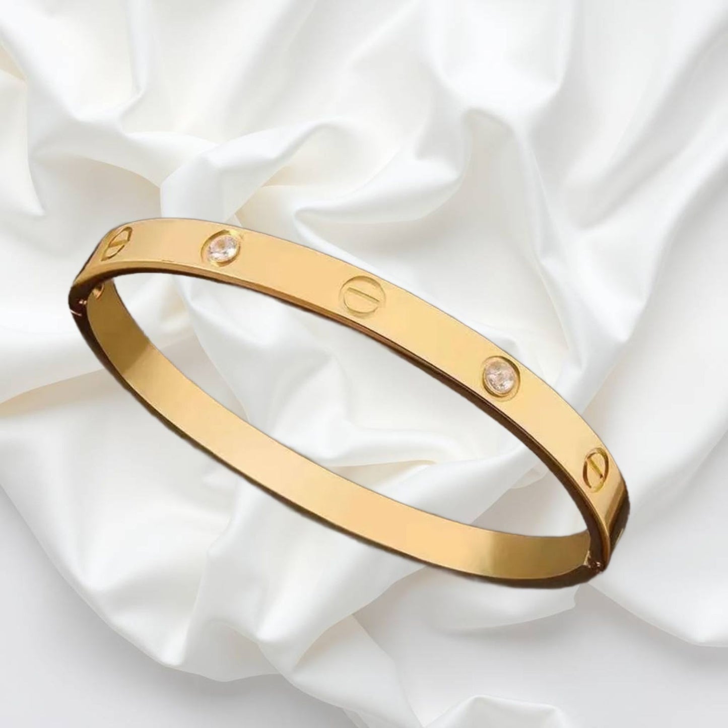 Golden Hand Bracelet with Stone – Elegant, Durable, and Openable